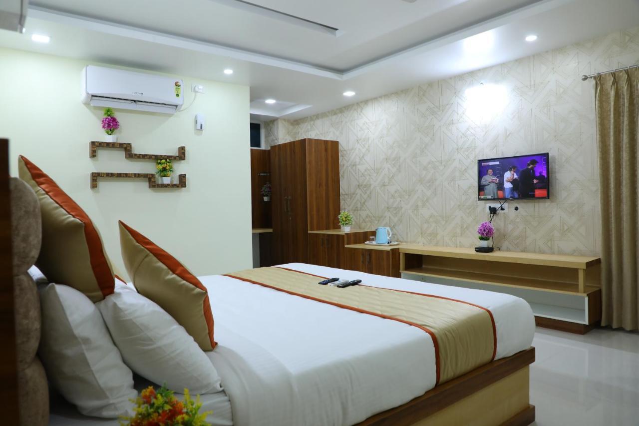 Hotel 8Th Mile Suites Bangalore Eksteriør billede