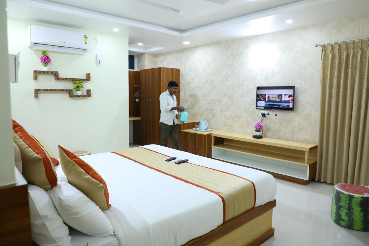 Hotel 8Th Mile Suites Bangalore Eksteriør billede