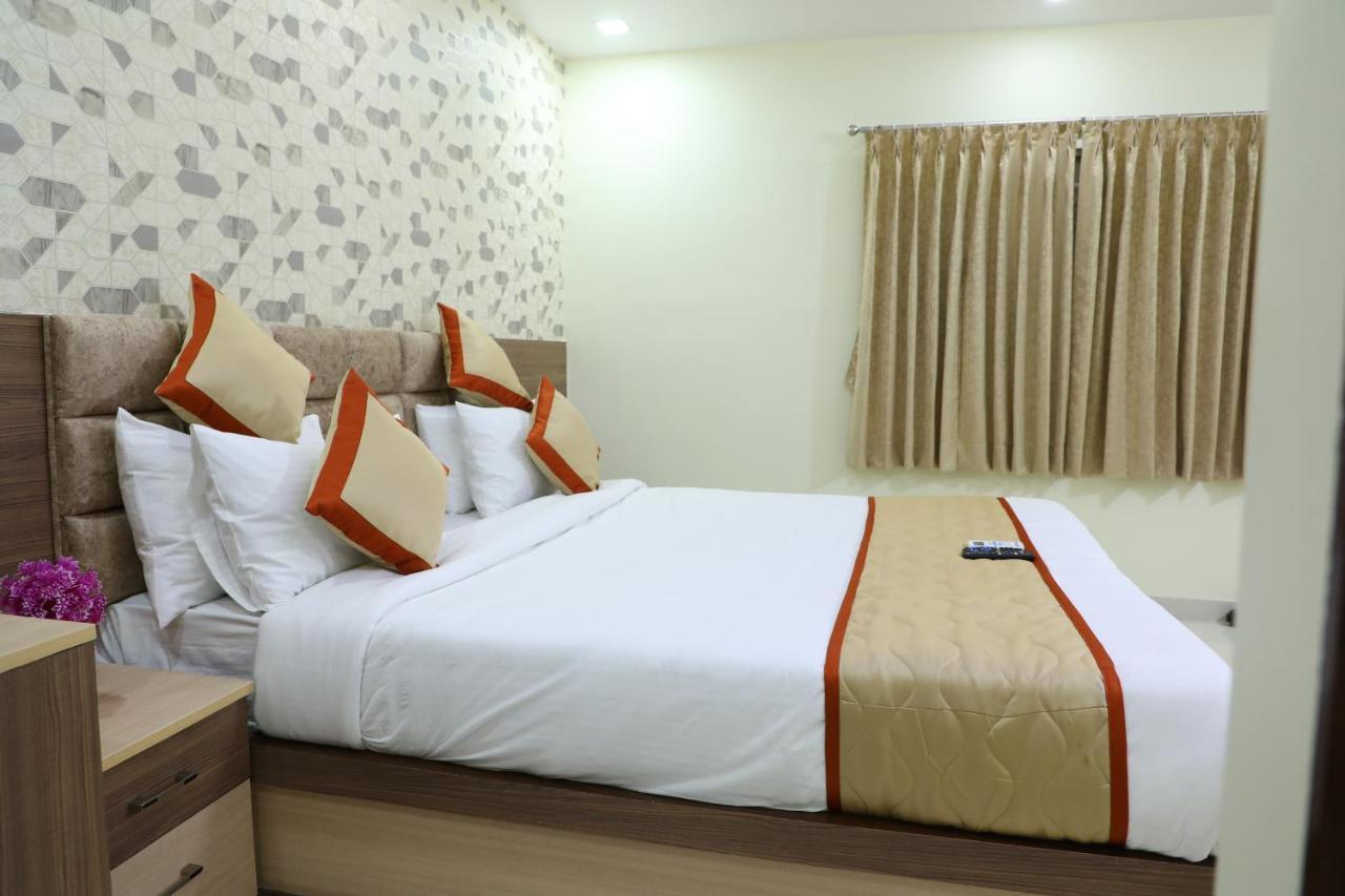 Hotel 8Th Mile Suites Bangalore Eksteriør billede