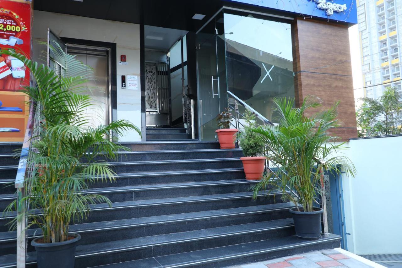 Hotel 8Th Mile Suites Bangalore Eksteriør billede